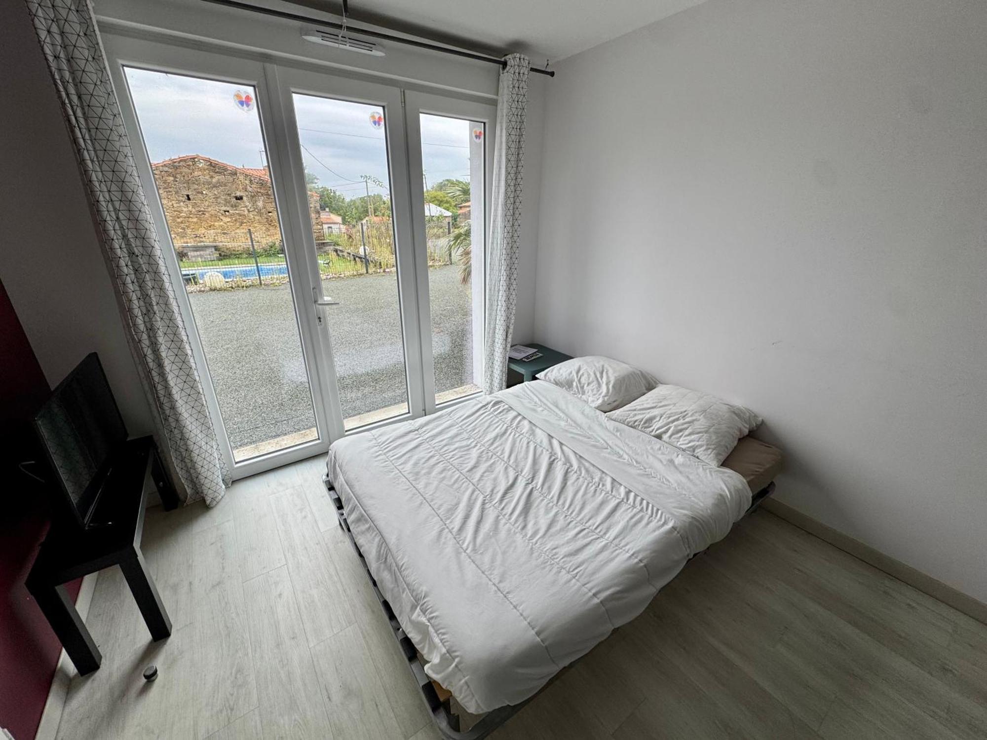 Apartamento Domaine Des 5 Roses - Rose Rouge La Guierche Exterior foto