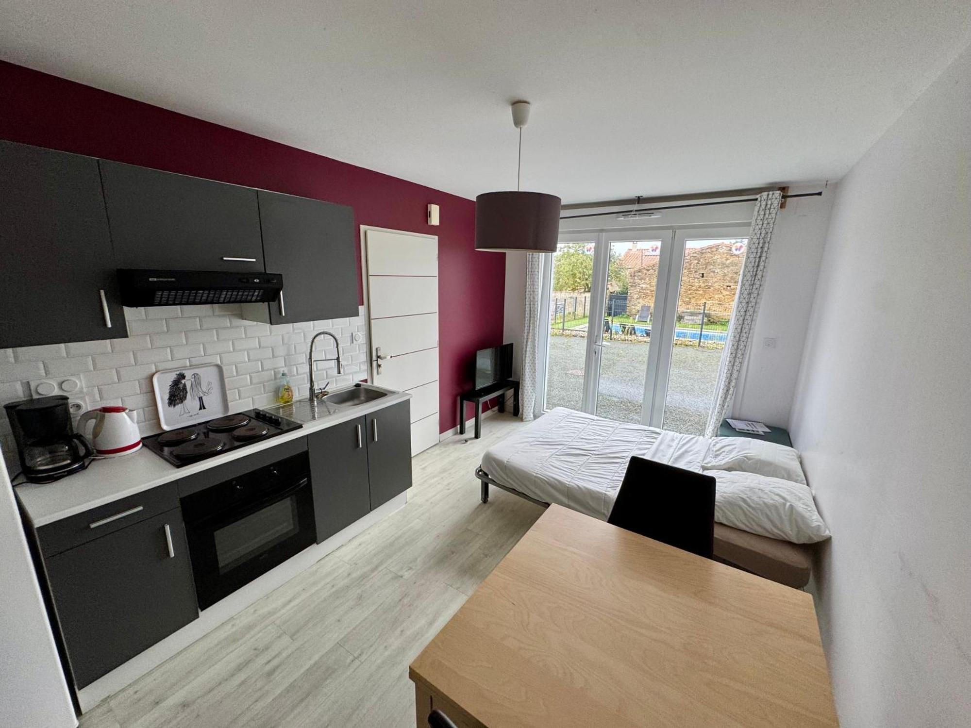 Apartamento Domaine Des 5 Roses - Rose Rouge La Guierche Exterior foto